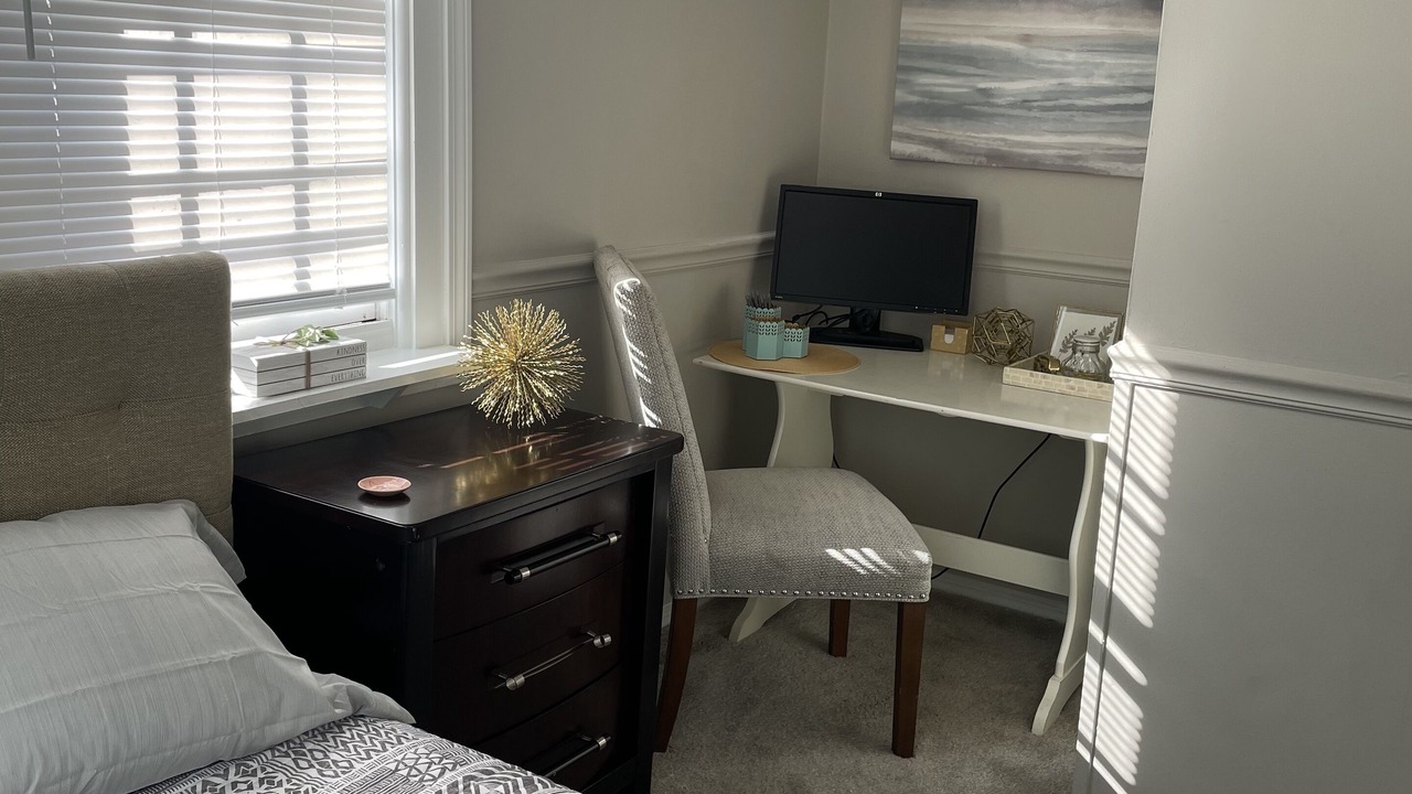 Photo of Bedroom in East Greenwich