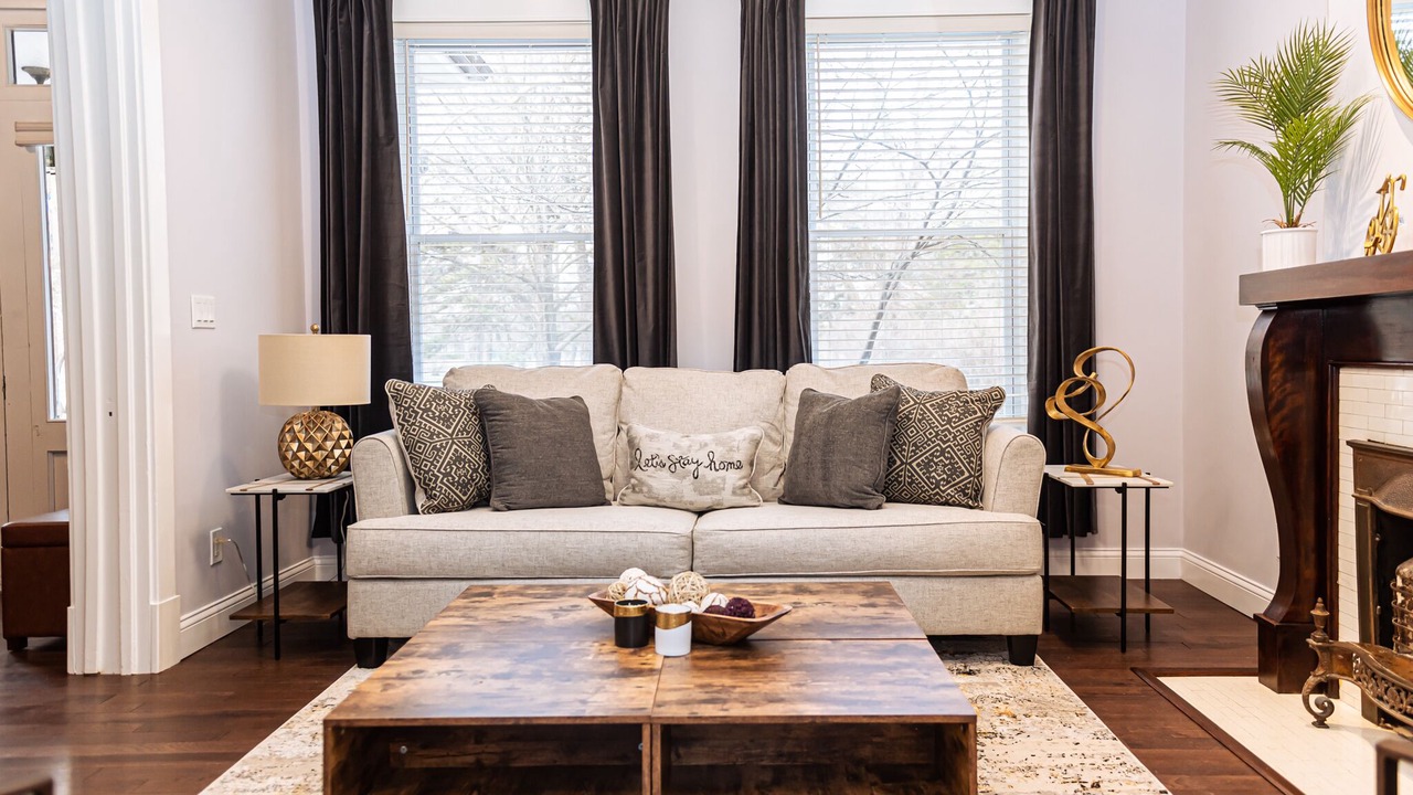 Photo of Livingroom in Tower Grove South