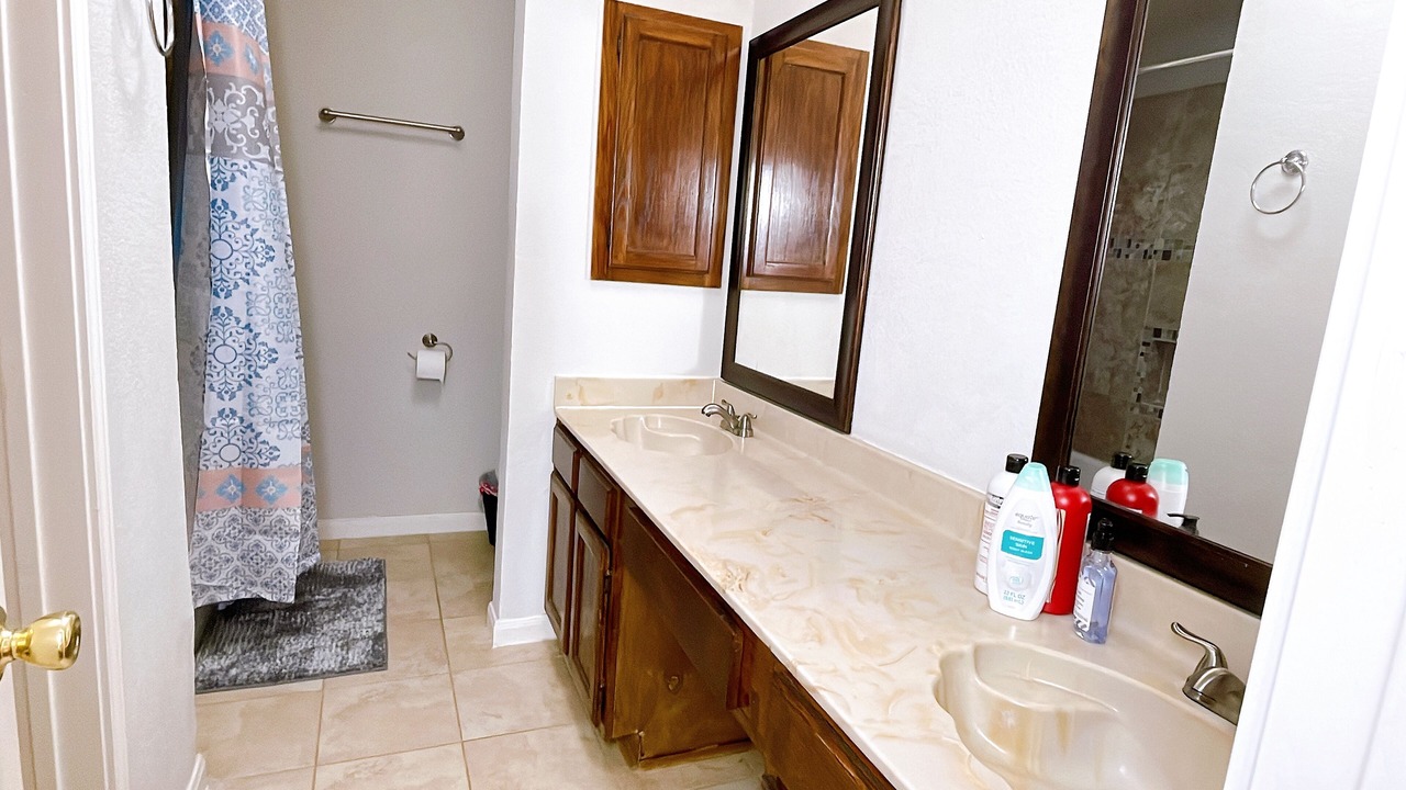 Photo of Bathroom in Southeast Arlington