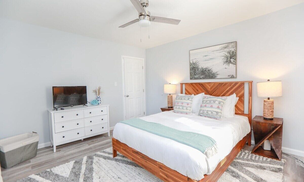 Photo of Bedroom in Fox Hill - Grandview