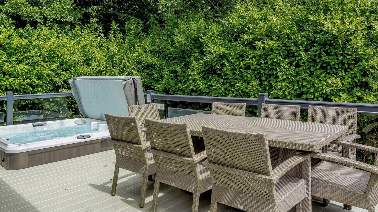 Photo of Others in Mullion