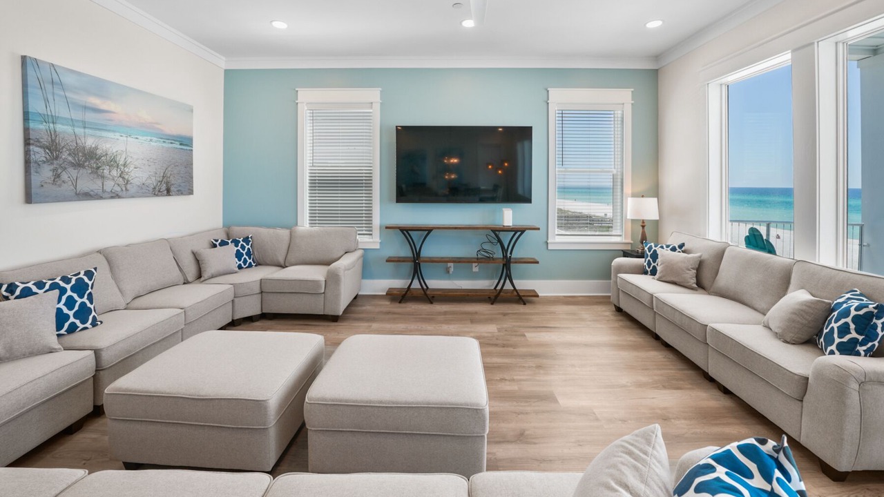 Photo of Livingroom in Laguna Beach Estates