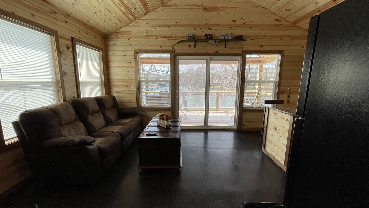Photo of Livingroom in Grove