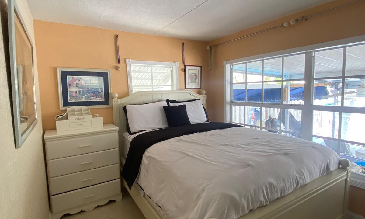 Photo of Bedroom in Cross Key Waterways