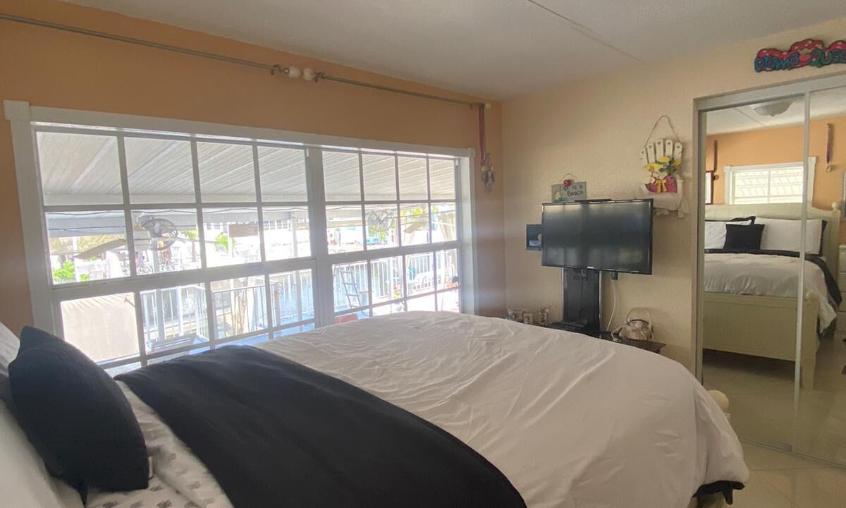 Photo of Bedroom in Cross Key Waterways