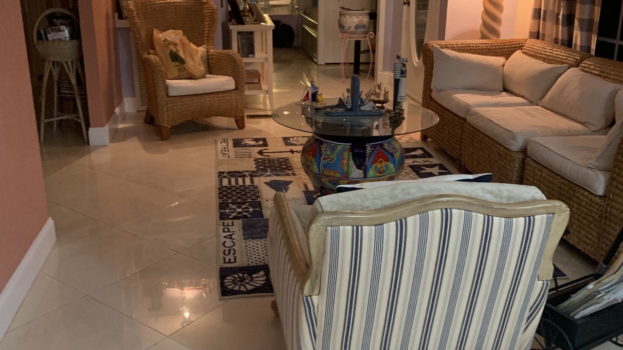 Photo of Livingroom in Cross Key Waterways