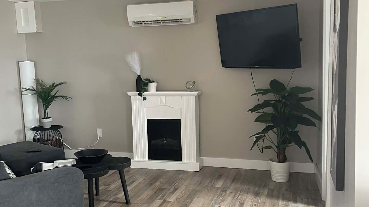 Photo of Livingroom in Amherst