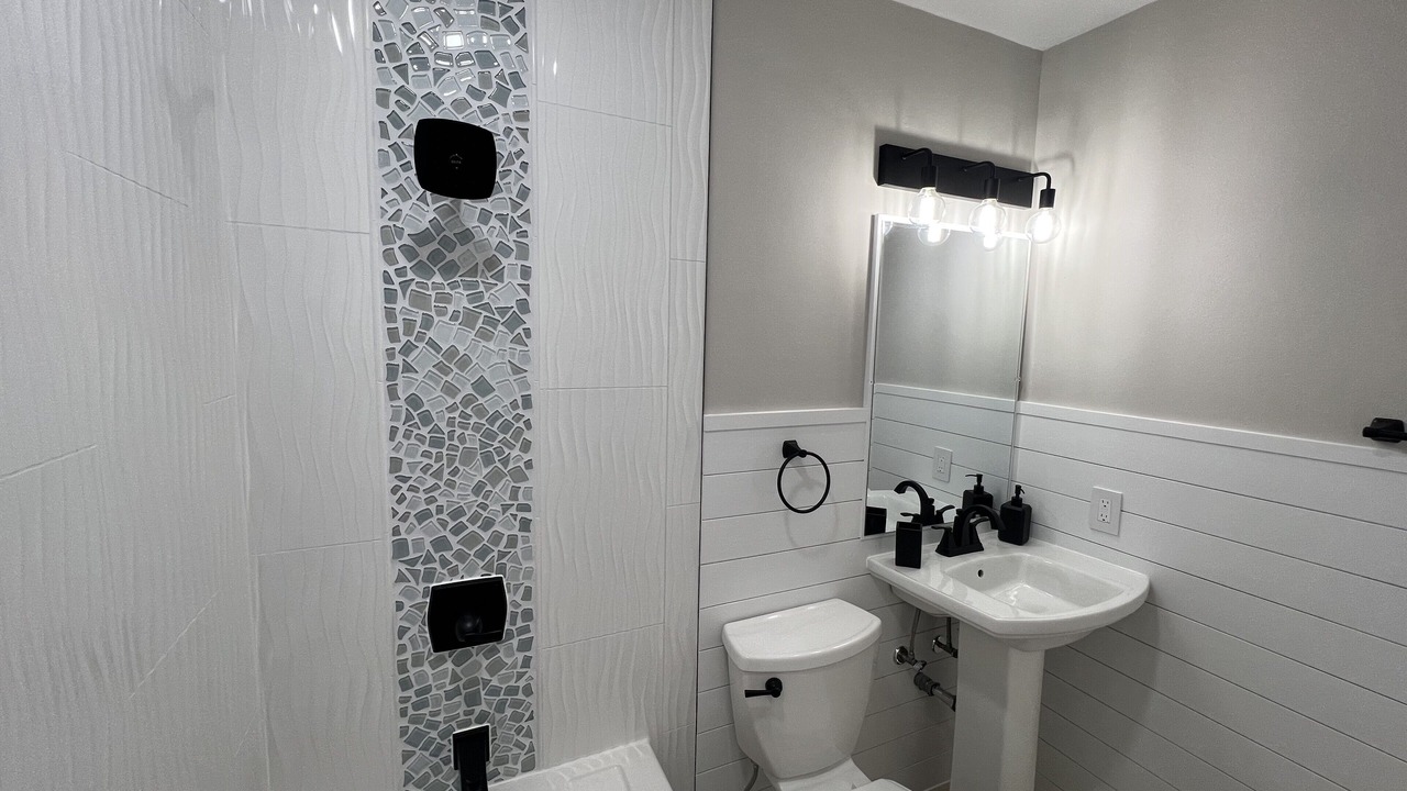 Photo of Bathroom in El Centro Beach