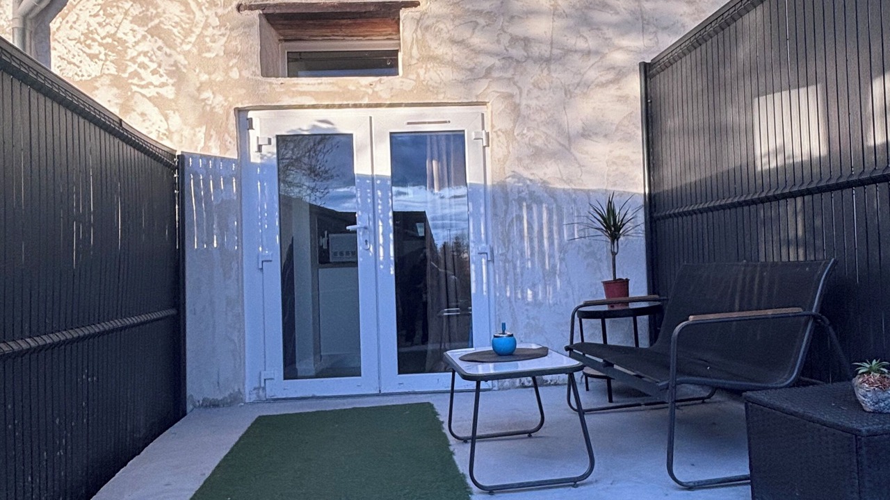Photo of Patio Balcony in Briord