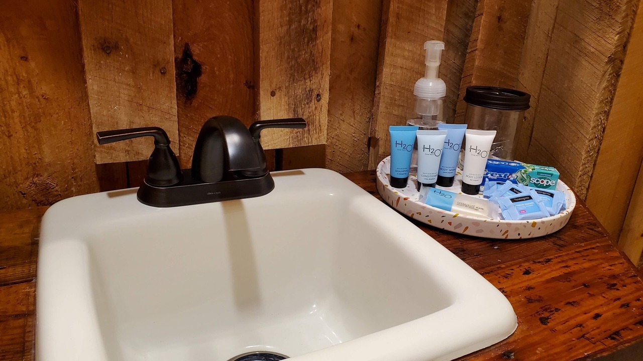 Photo of Bathroom in Rising Fawn