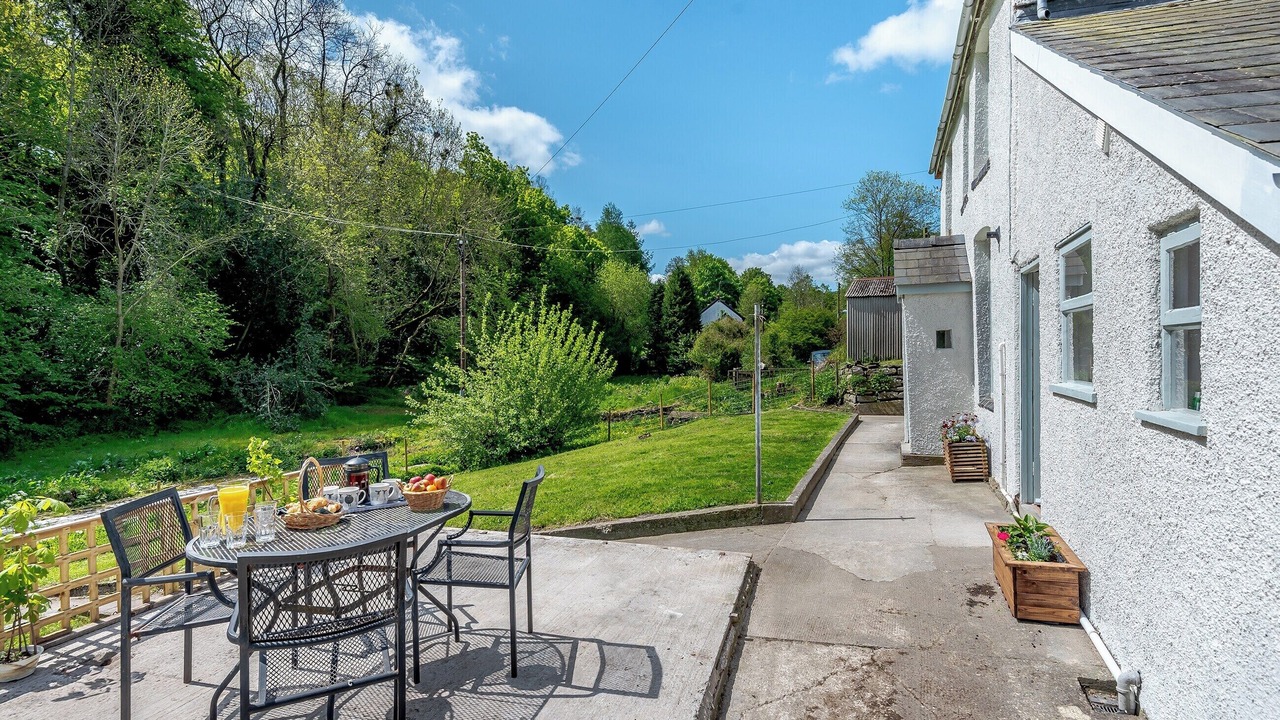 Photo of Others in Knighton