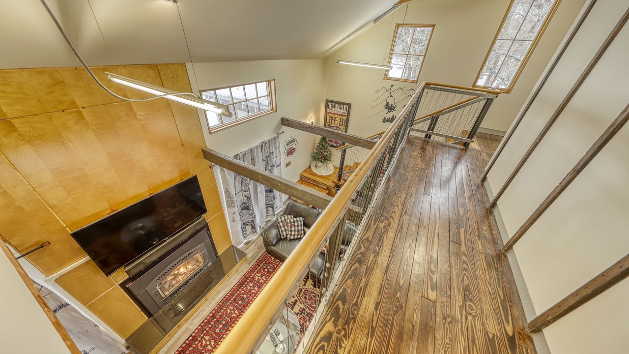 Photo of Livingroom in Ellicottville