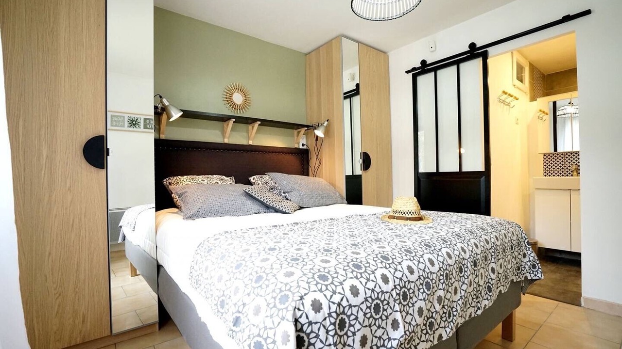 Photo of Bedroom in Goult