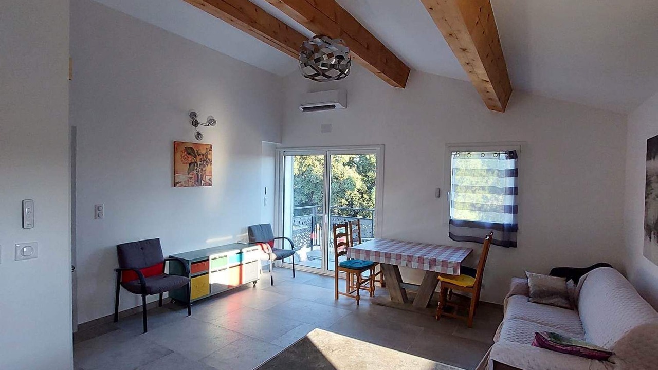 Photo of Livingroom in Sussargues