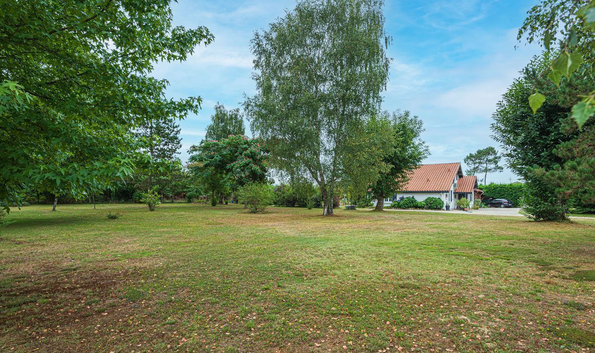 Photo of Outdoor in Bostens