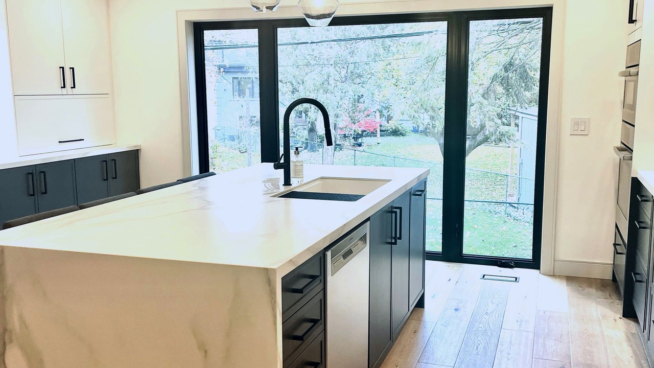 Photo of Kitchen in Lambton Baby Point