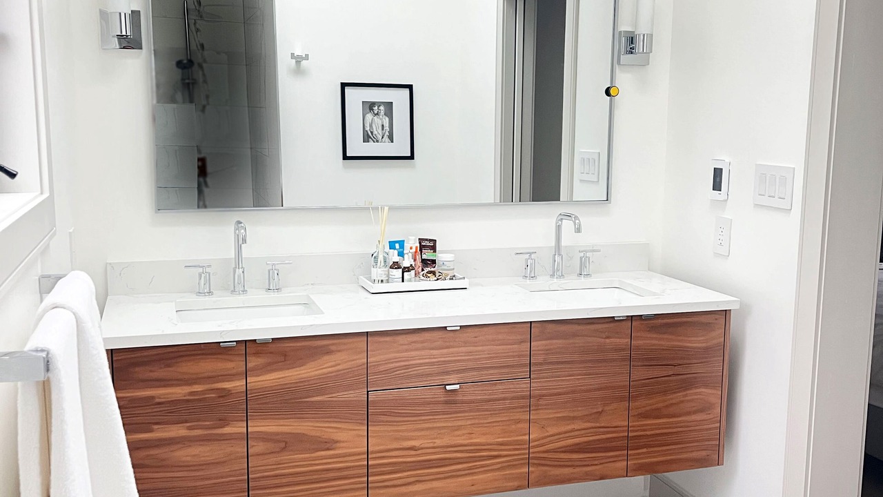 Photo of Bathroom in Lambton Baby Point