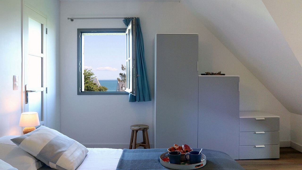 Photo of Bedroom in Saint-Meloir-des-Ondes