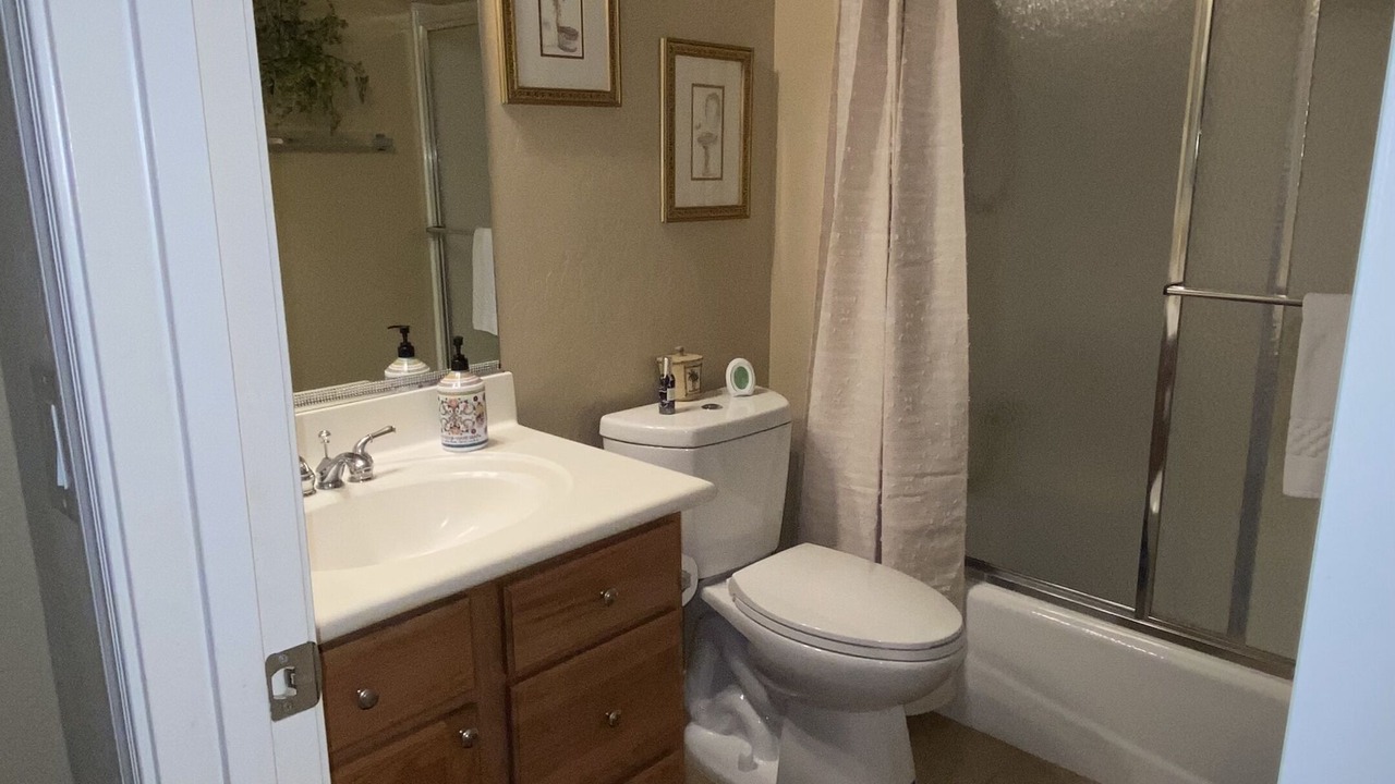 Photo of Bathroom in Palm Valley