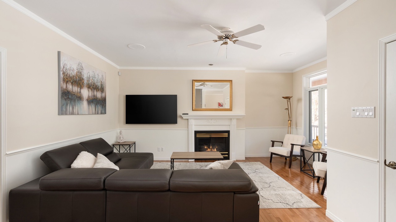 Photo of Livingroom in Morin Heights