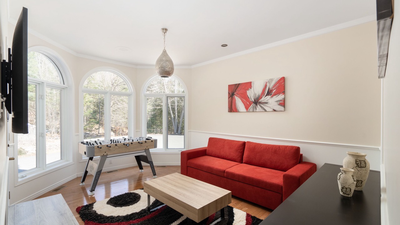 Photo of Livingroom in Morin Heights