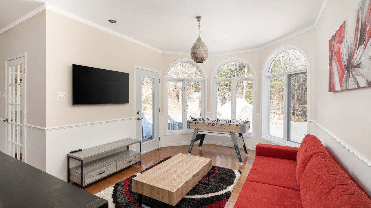 Photo of Livingroom in Morin Heights