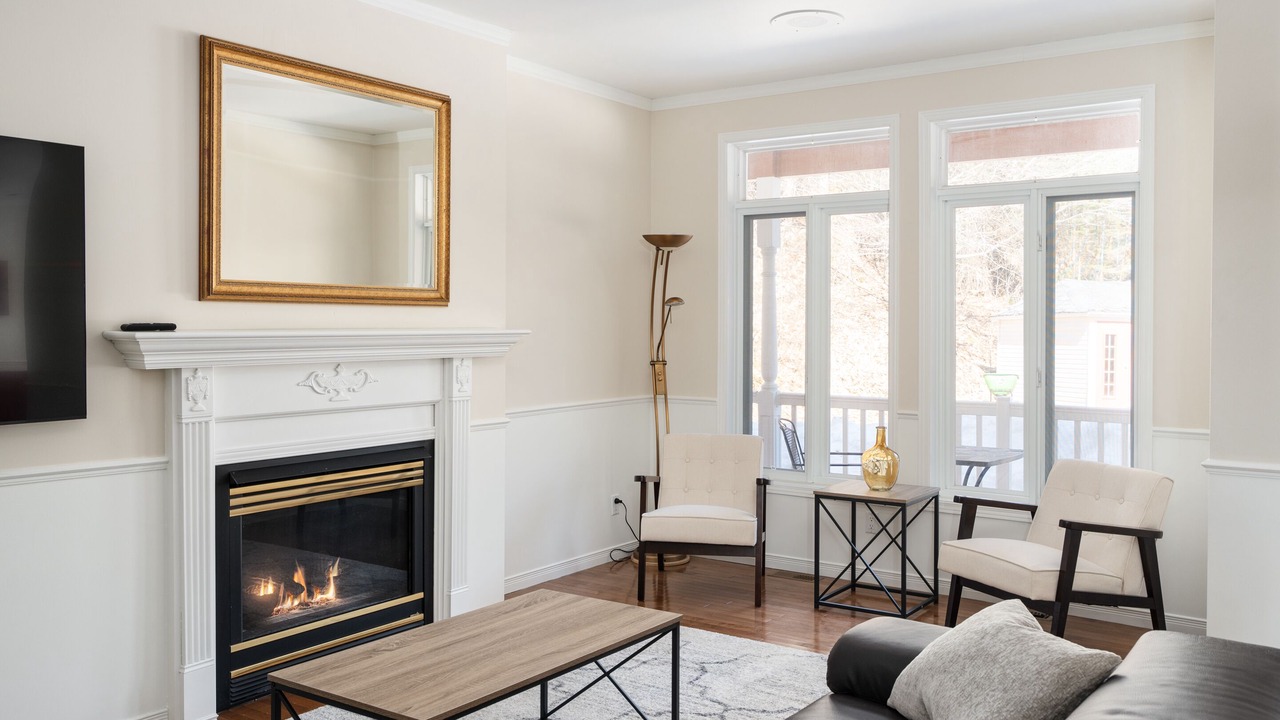 Photo of Livingroom in Morin Heights
