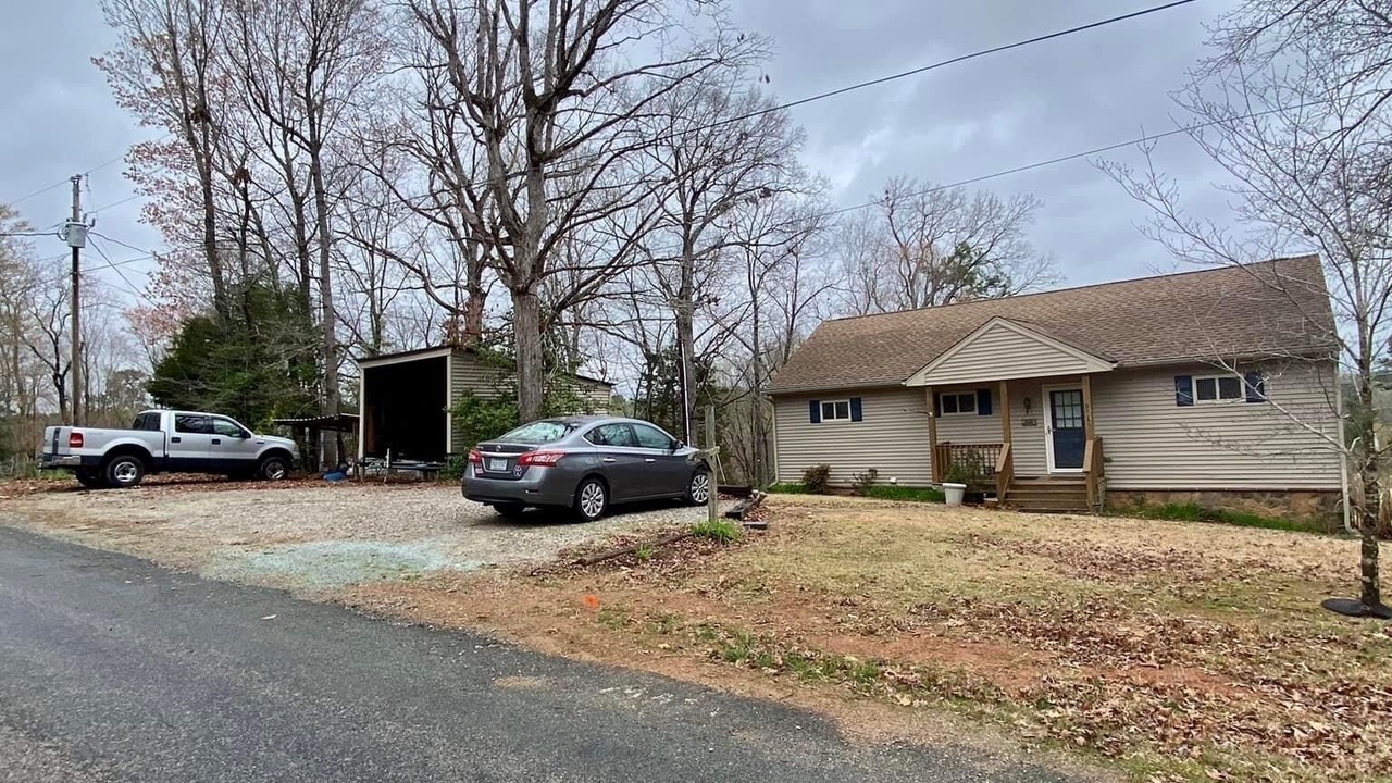 Photo of Outdoor in Bracey