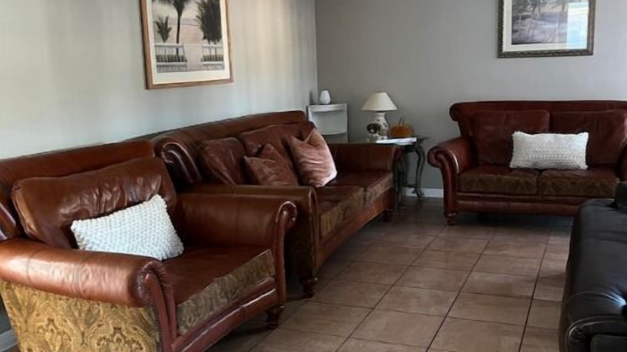 Photo of Livingroom in Shadow Ridge