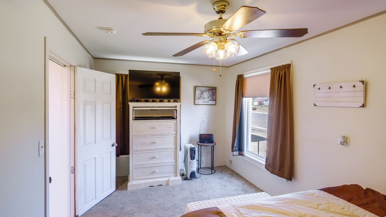 Photo of Bedroom in Pecos