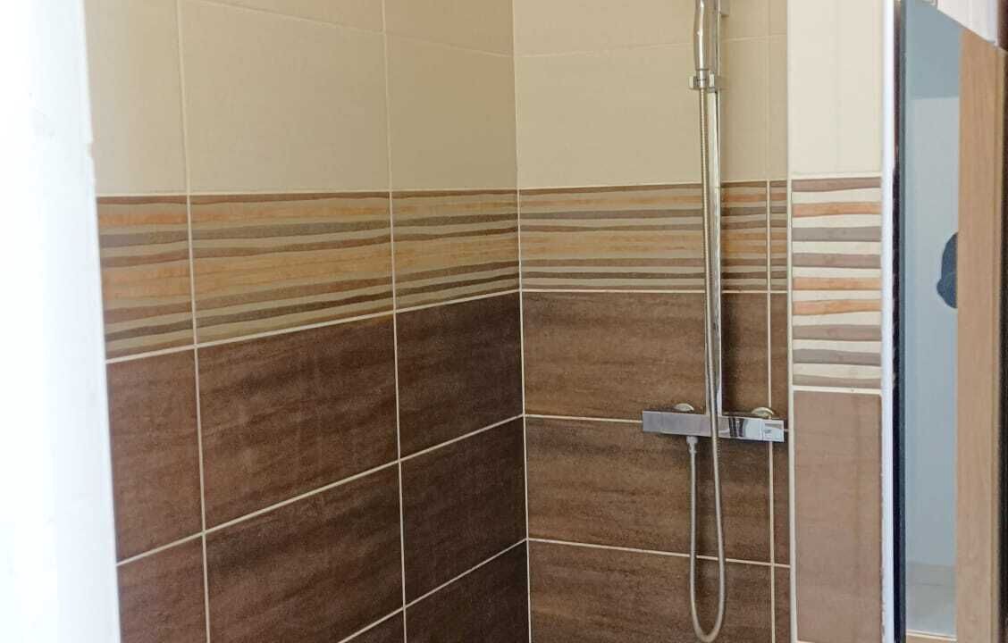 Photo of Bathroom in Lespignan