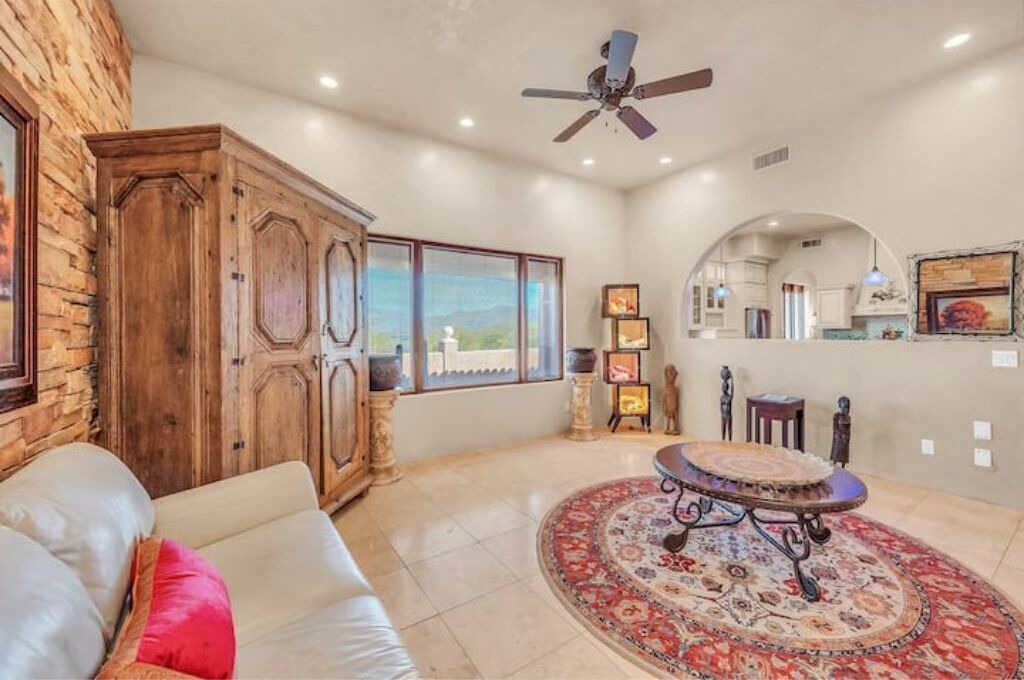 Photo of Livingroom in Houghton