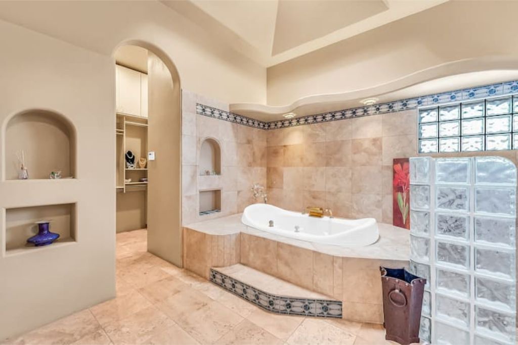 Photo of Bathroom in Houghton