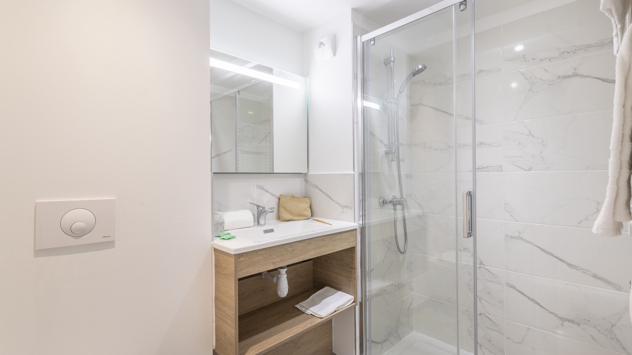 Photo of Bathroom in Roquefort-la-Bedoule