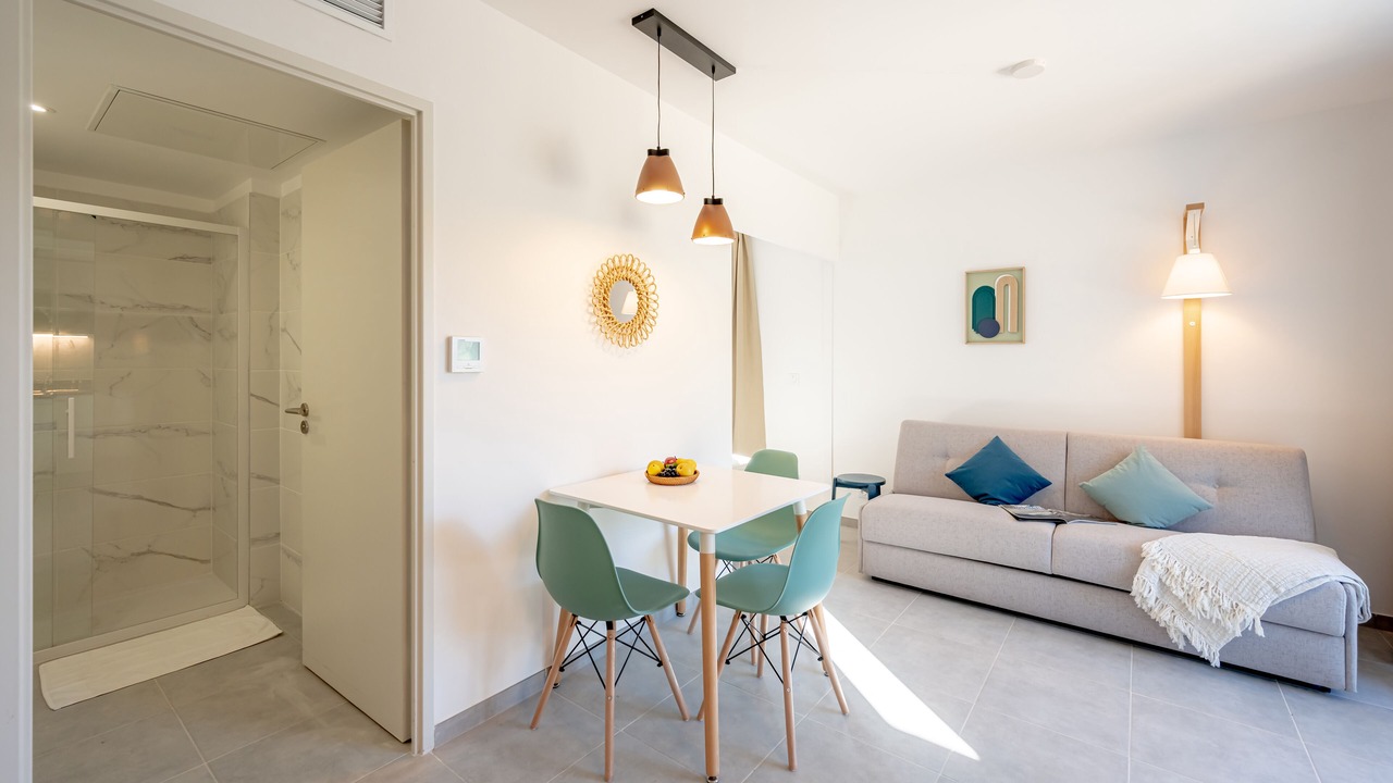 Photo of Bedroom in Roquefort-la-Bedoule