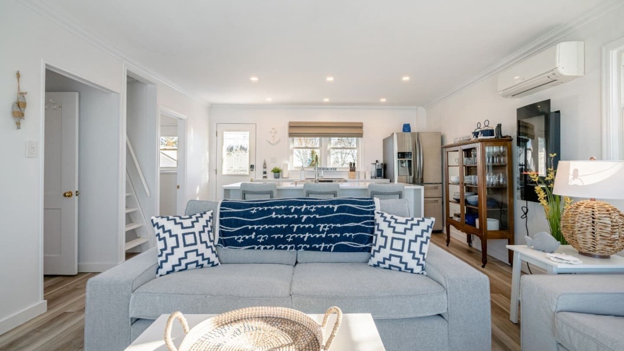 Photo of Livingroom in Leamington