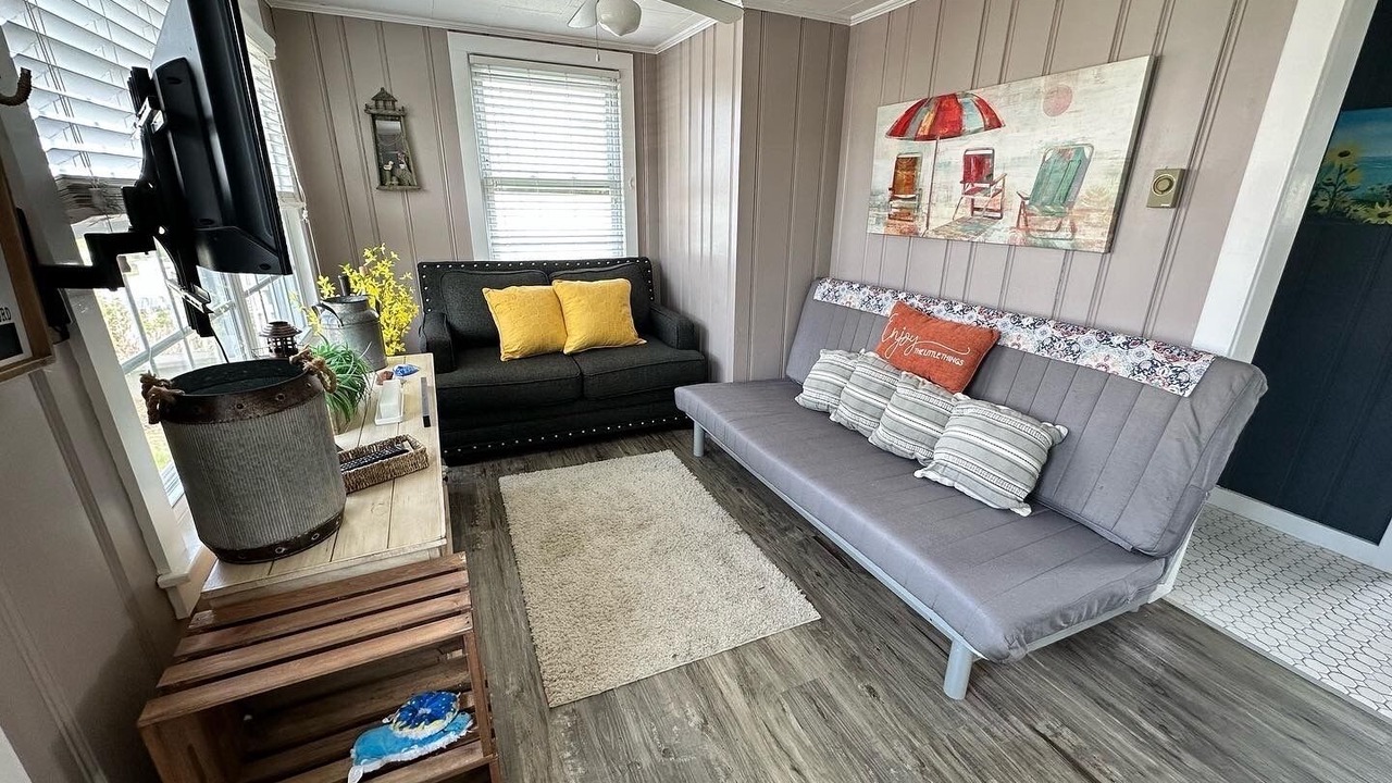 Photo of Livingroom in Point Judith