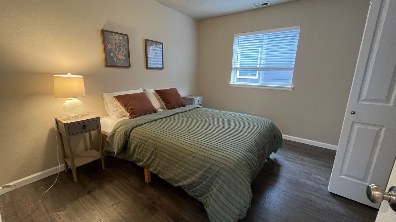 Photo of Bedroom in Aloha