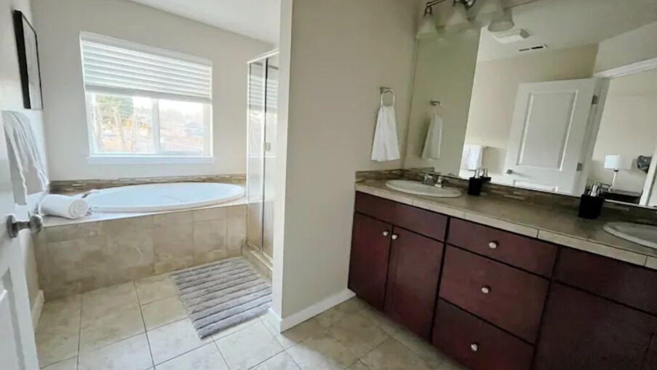 Photo of Bathroom in Aloha