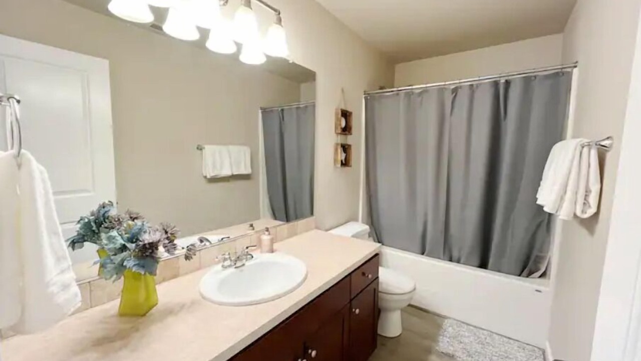 Photo of Bathroom in Aloha