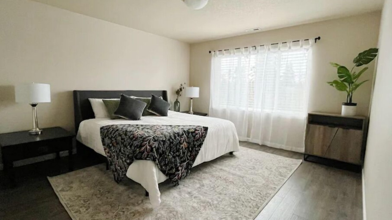 Photo of Bedroom in Aloha