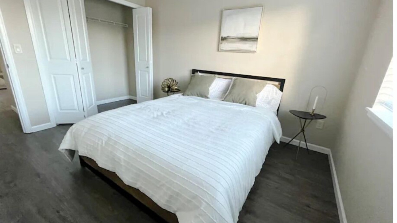 Photo of Bedroom in Aloha