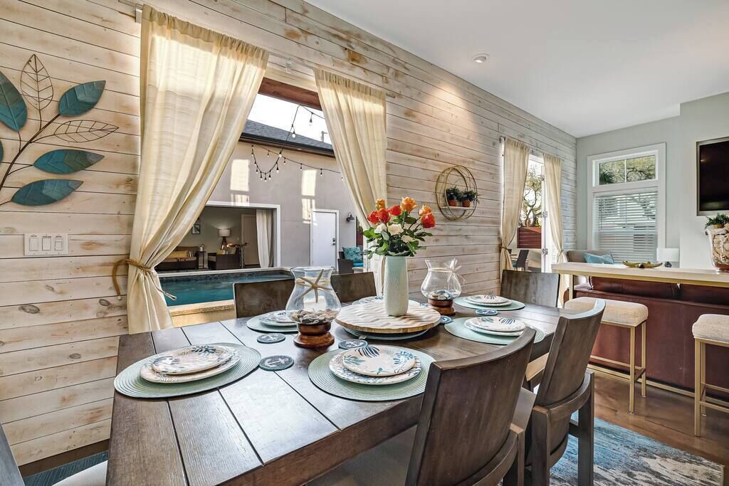 Photo of Livingroom in Butler Beach