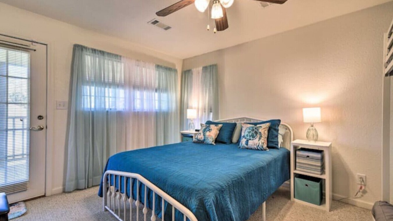 Photo of Bedroom in El Lago