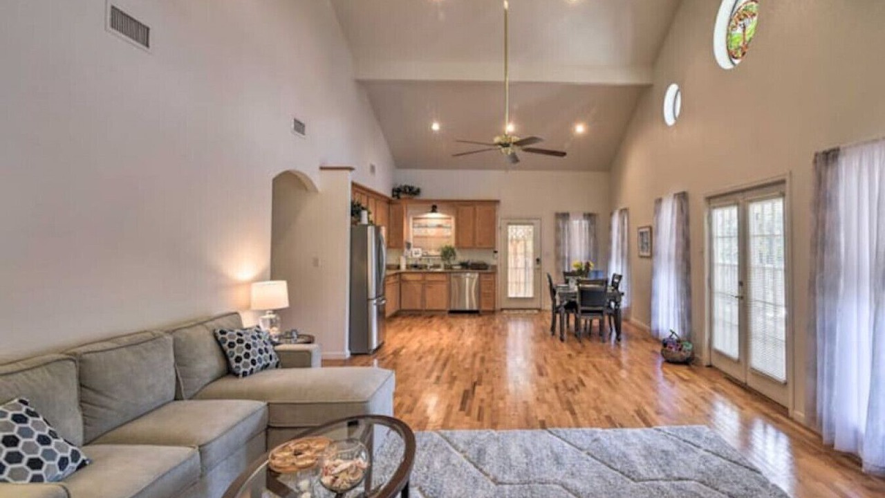 Photo of Livingroom in El Lago