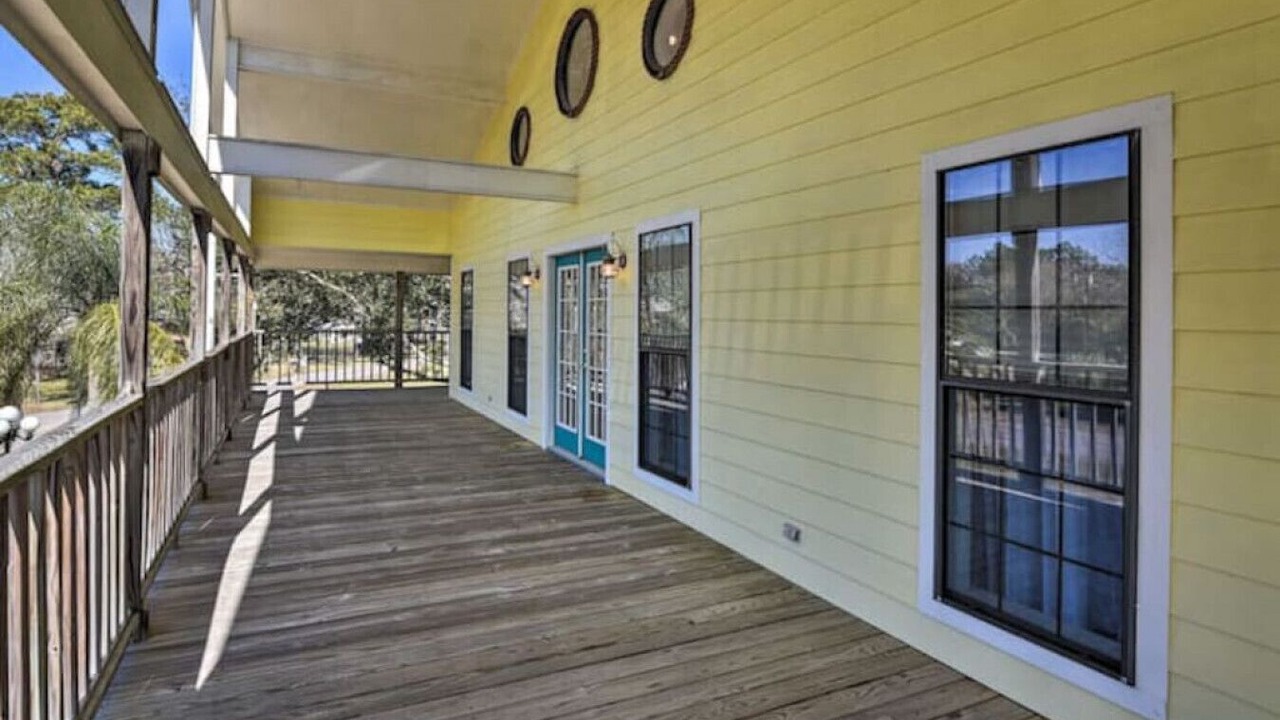 Photo of Patio Balcony in El Lago