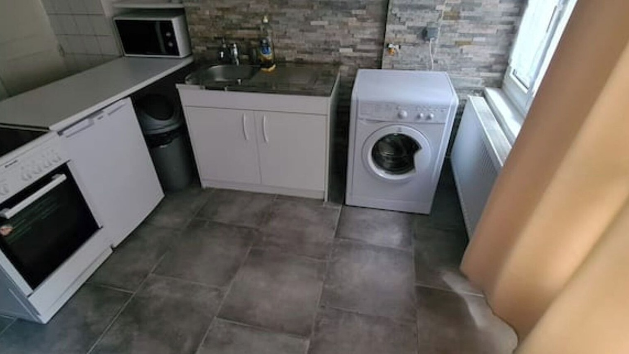 Photo of Kitchen in Poincare - Foch - Anatole France - Croix de Bourgogne