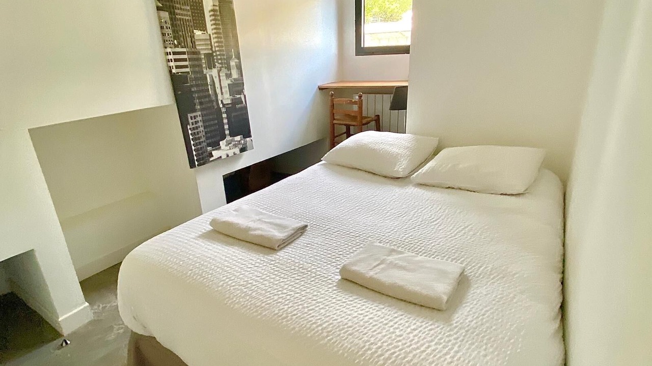 Photo of Bedroom in Puteaux
