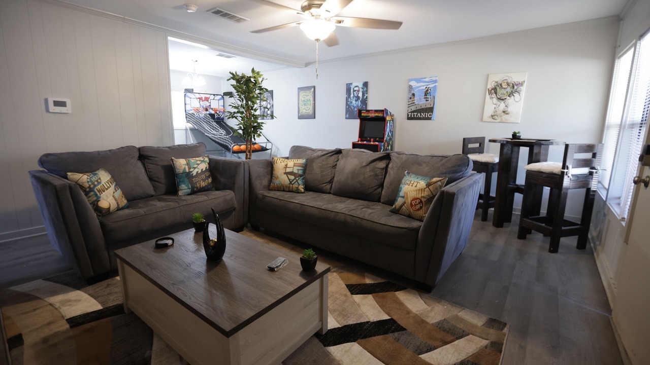 Photo of Livingroom in Grambling
