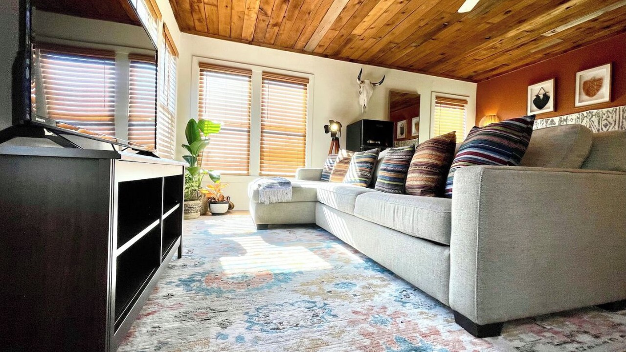 Photo of Livingroom in Monticello Park